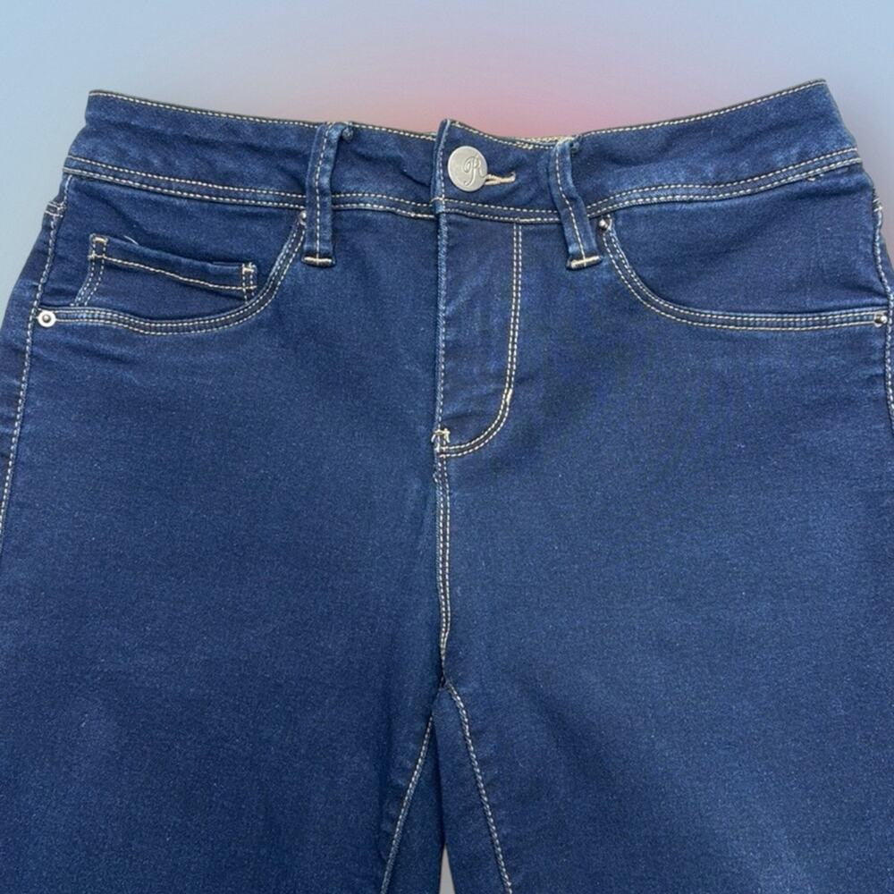 ROYALTY FOR ME Women’s 6 SKINNY LEG Blue Jeans